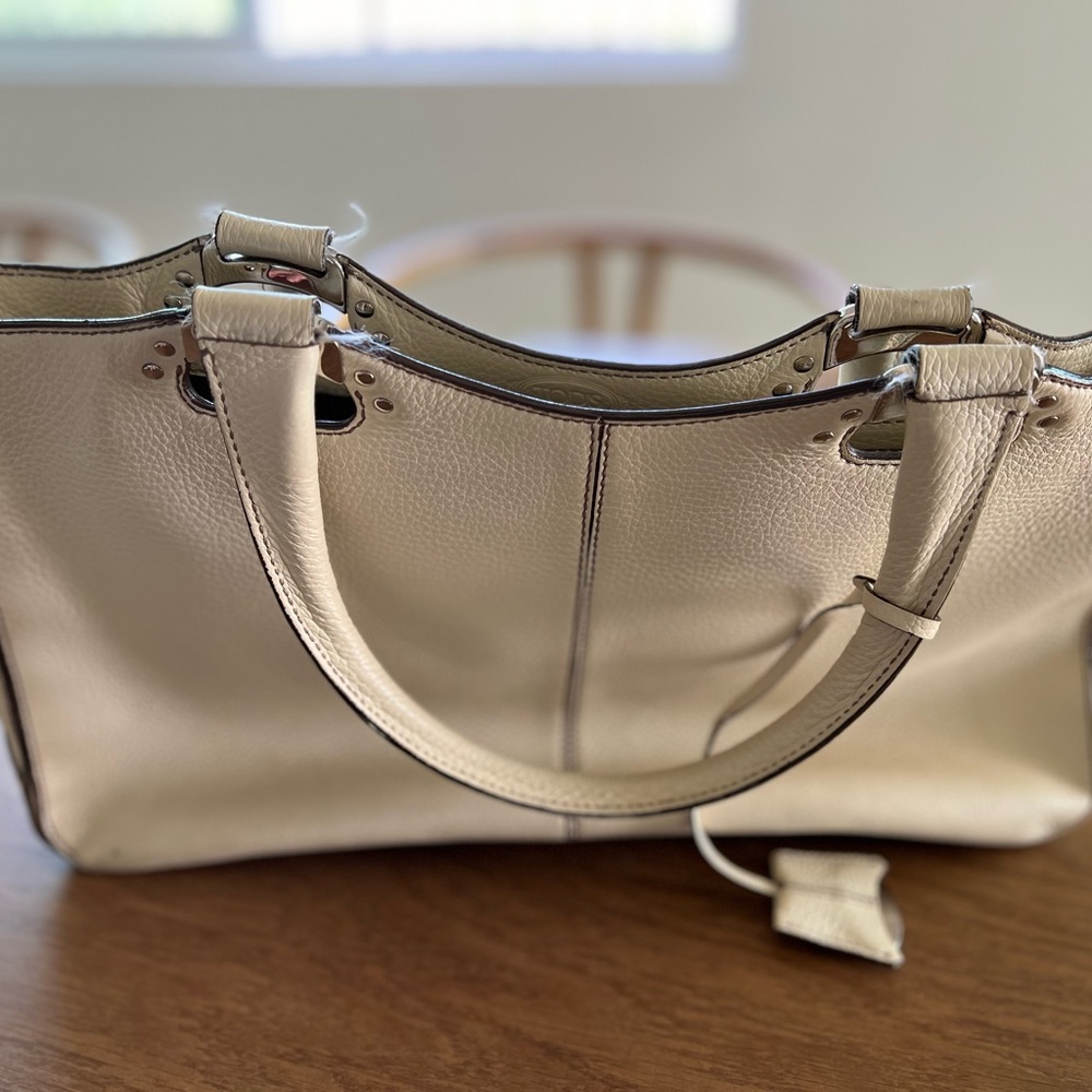 Tods white leather shoulder bag/ tote